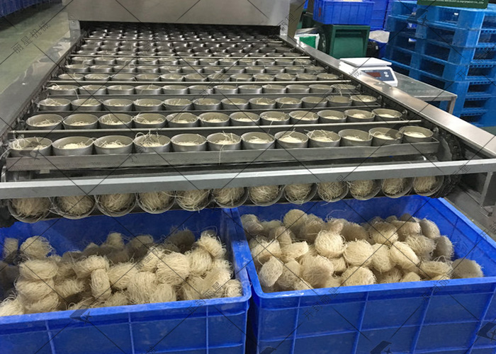 自動化桶裝酸辣粉機器：辦廠投資的明智之選