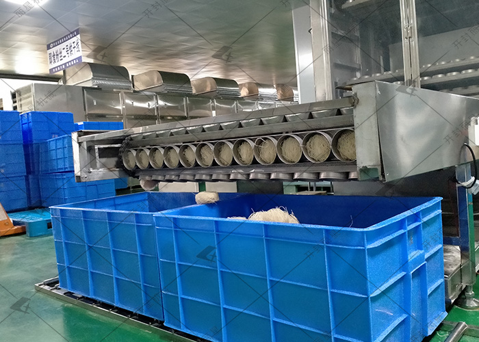 封閉式環(huán)境的方便粉絲機(jī)，全年穩(wěn)定生產(chǎn)不停歇