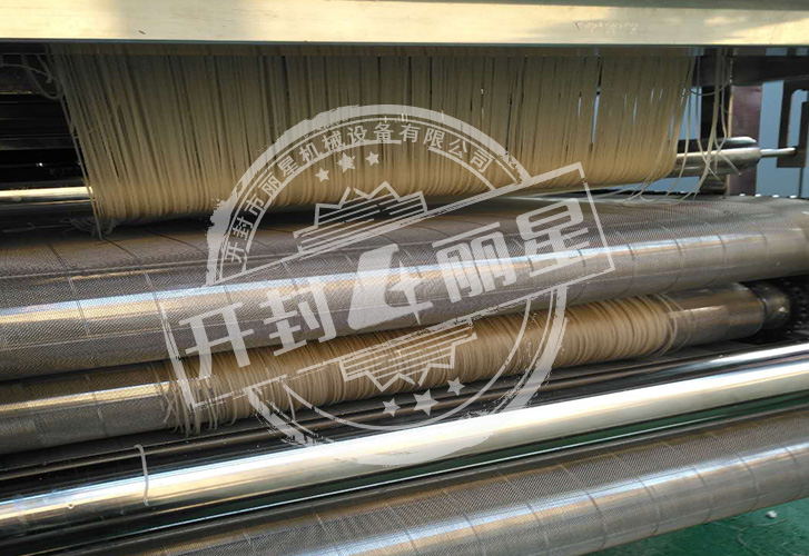 好設(shè)備造好粉條，小紅薯走出新路子